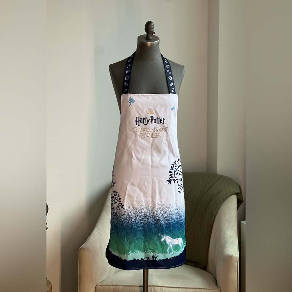 Harry Potter Forbidden Forest Apron NWOT